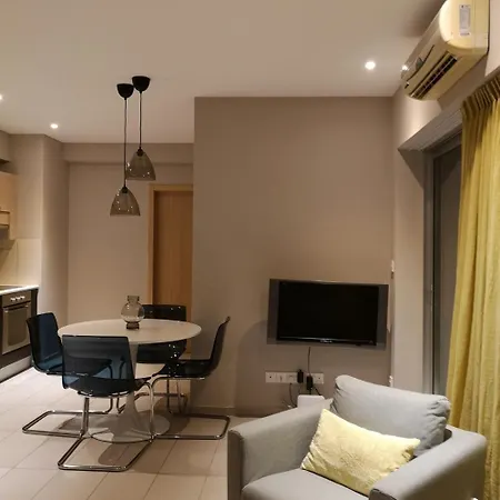Апартаменты Beachfront Amazing New Лимасол